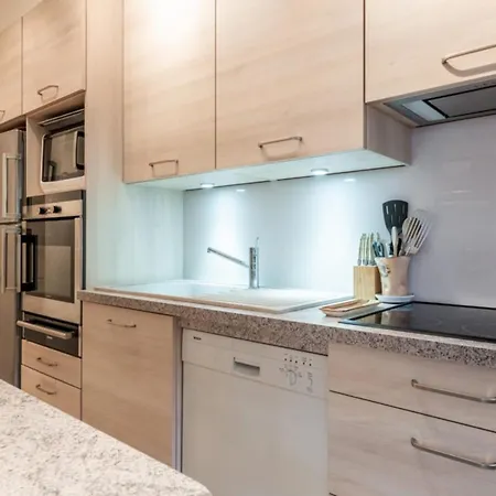 Spacious Flat With Balcony In * Chamonix
