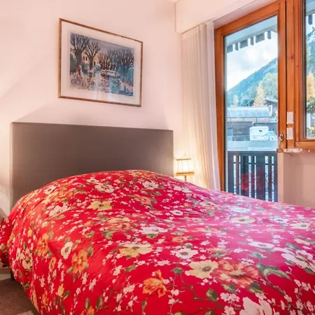 Spacious With Balcony In Chamonix