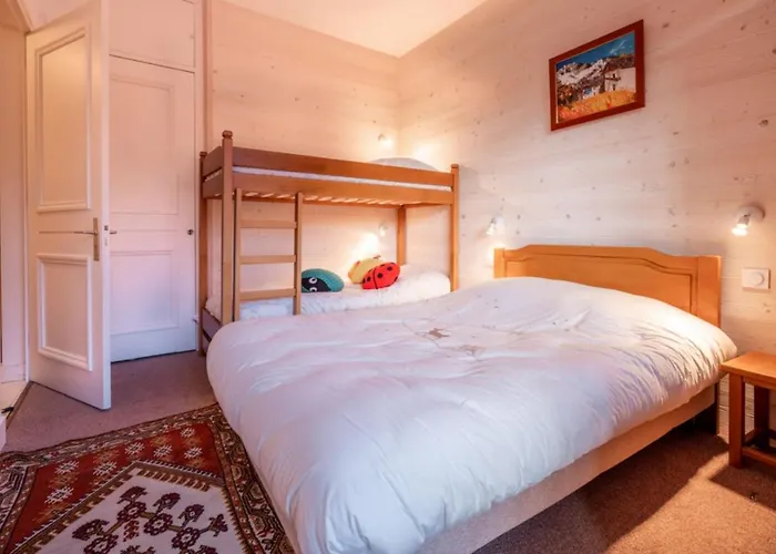 Spacious With Balcony In Apartamento